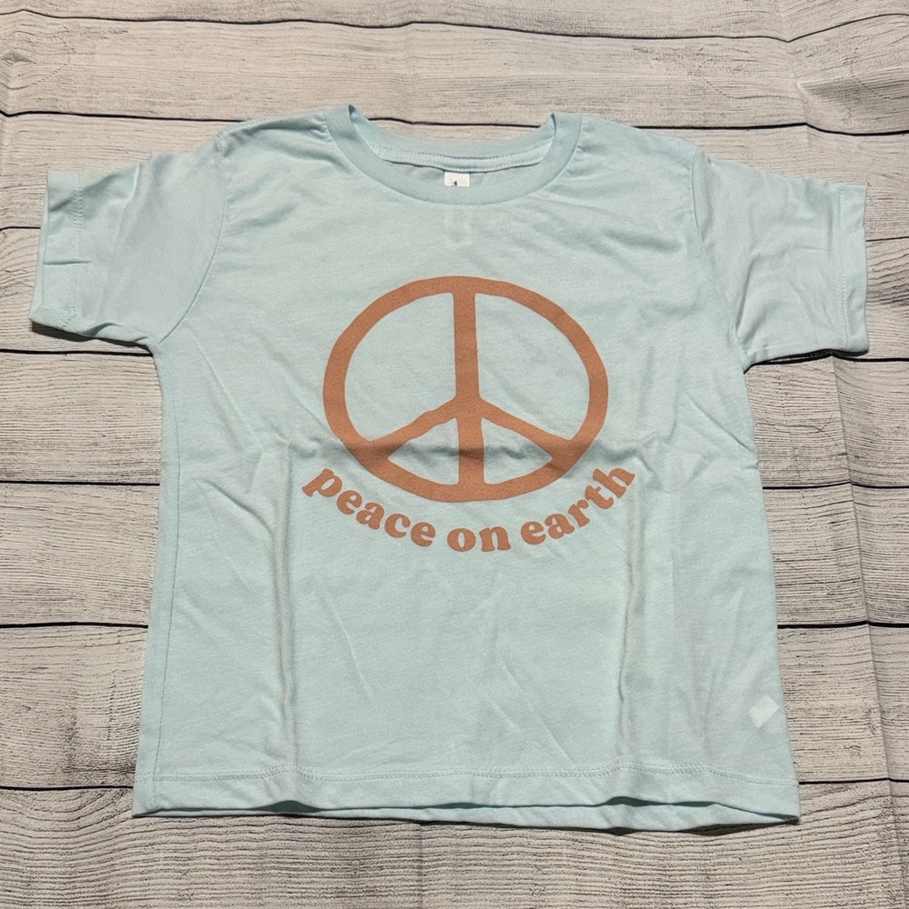 Mini & Mine Peace on Earth Blue Short Sleeve Shirt size 5T